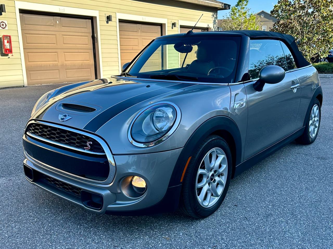 MINI COOPER Cabriolet